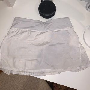 White ivivva set the pace skirt